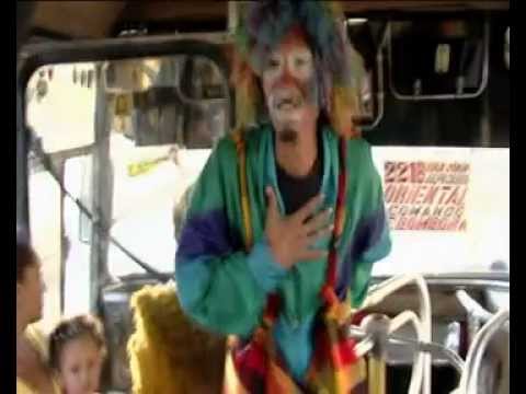 Arte y luminosidad urbana: Descubre el Parque de La Luz en Medellín