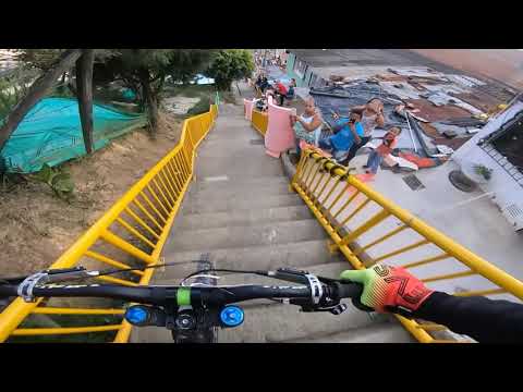Rodando por la ciudad: Turismo en patineta en Medellín