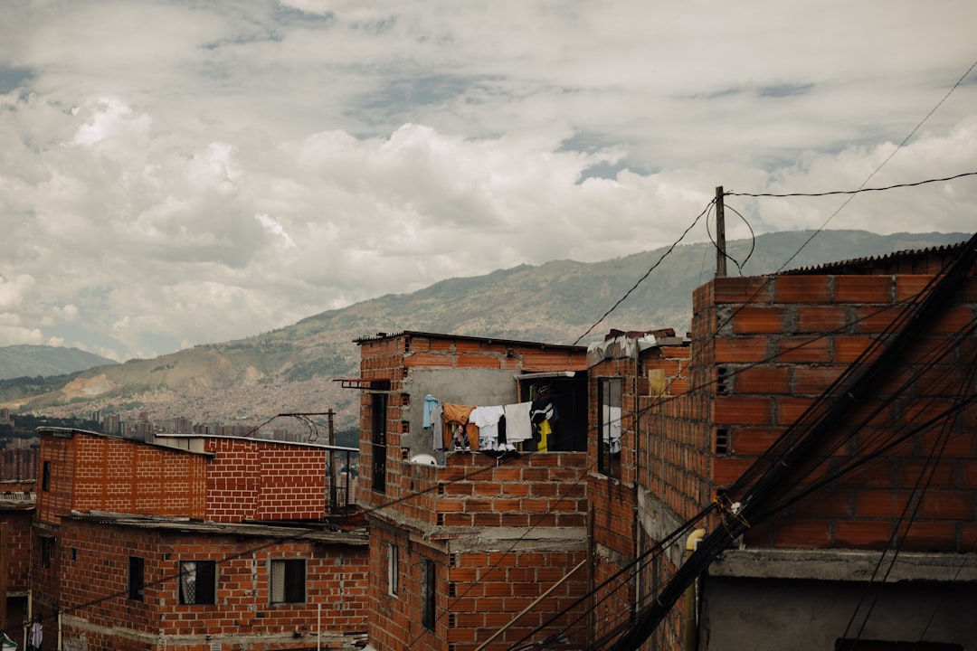 Descubre Los Fascinantes Barrios Ricos De Medellín Y Su Exclusiva Vida