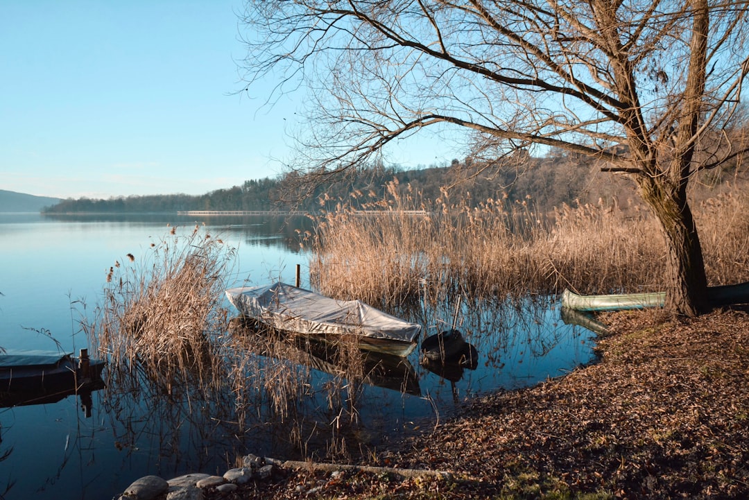 cuál es el lago más grande del caribe