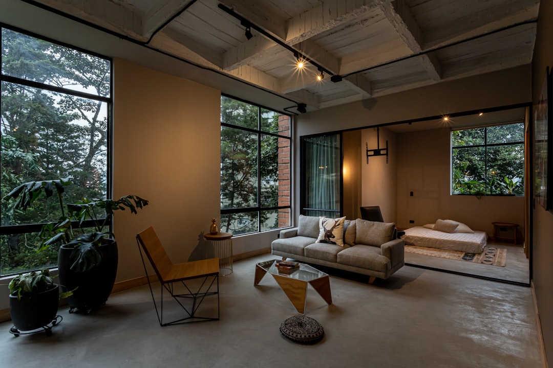 cuántos kilómetros hay de medellín a urabá