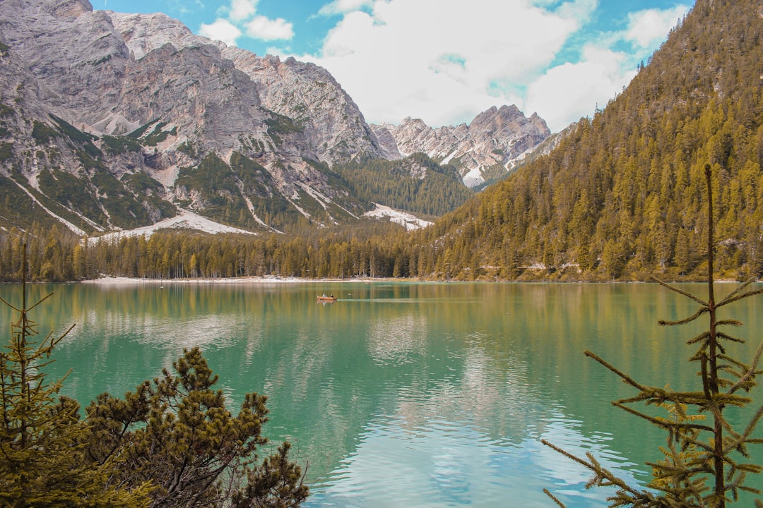 Temperatura Lago Titicaca en Agosto: Climas, Consejos y Actividades